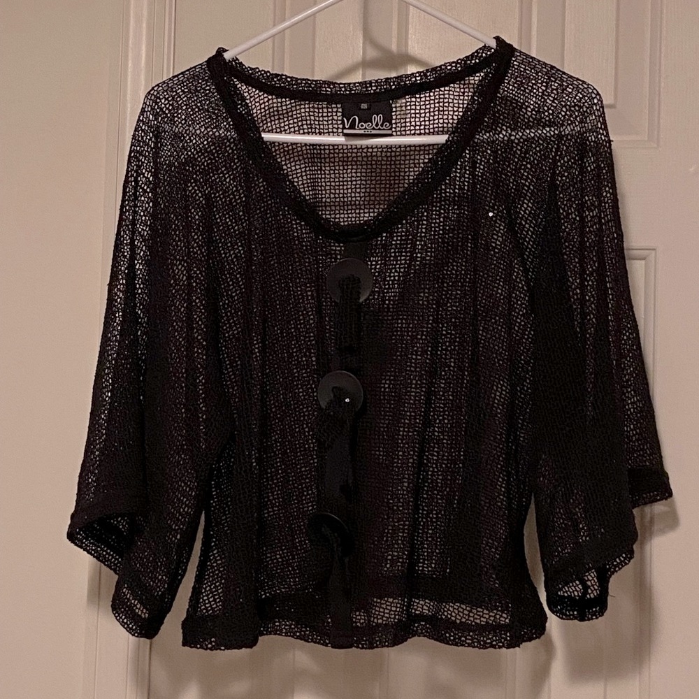 Women’s Black Shrug